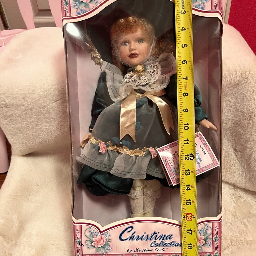 Christina Collection 1998 Porcelain doll with certificate of authenticity